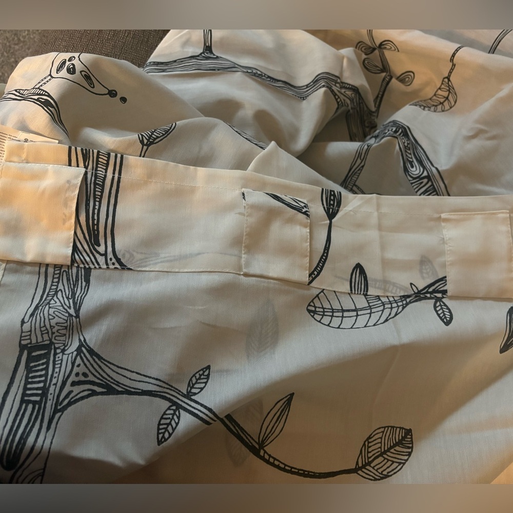 IKEA children’s window curtain - Picture 4 of 4